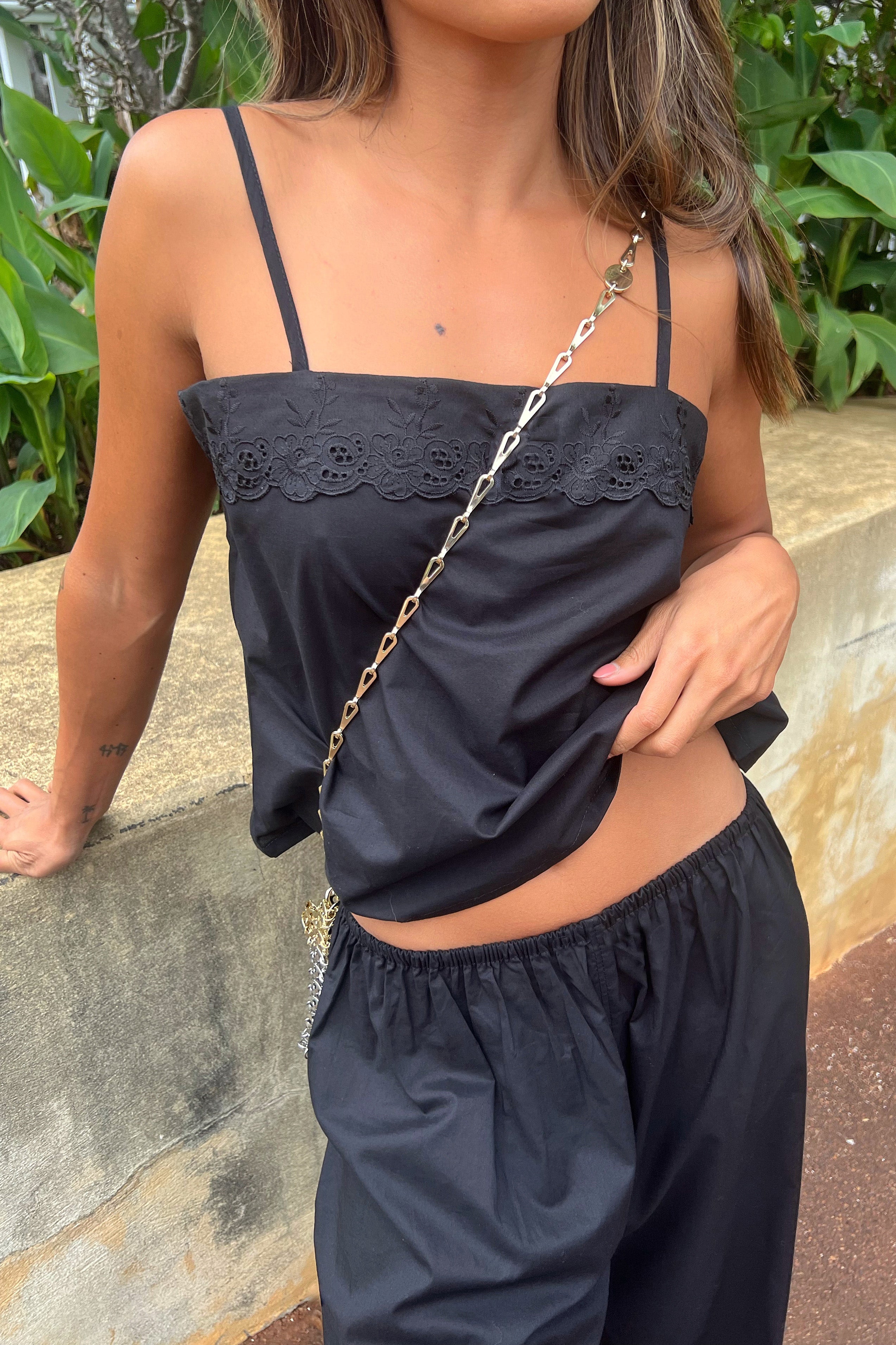 Antique Chemise in Noir