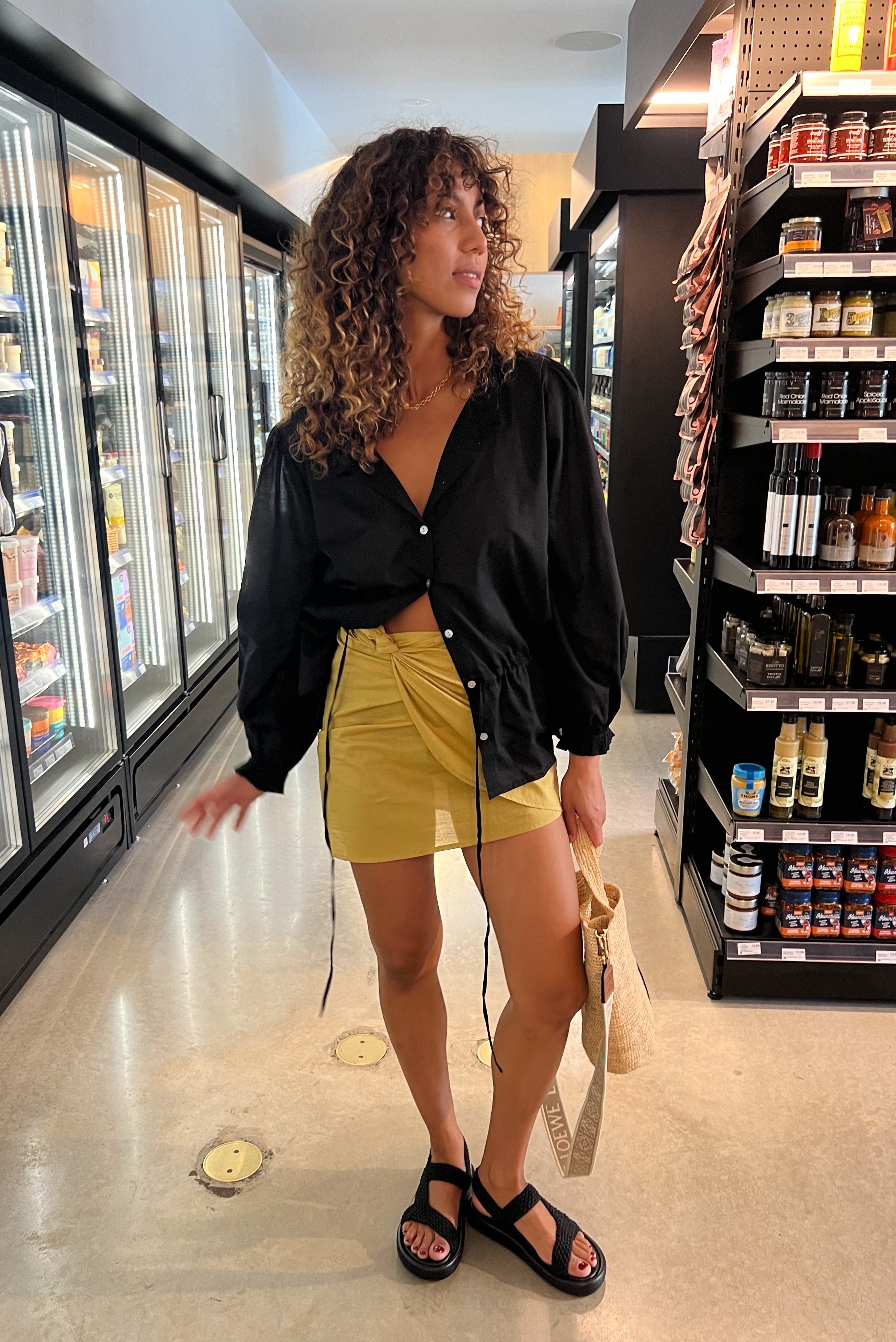 Bella blouse in Noir