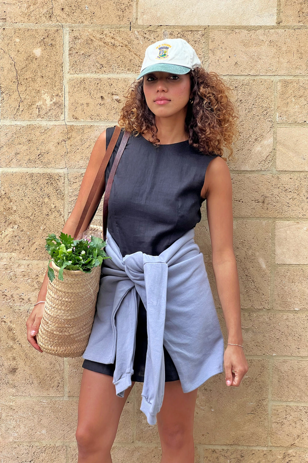 Classic Linen Shift Dress in Noir
