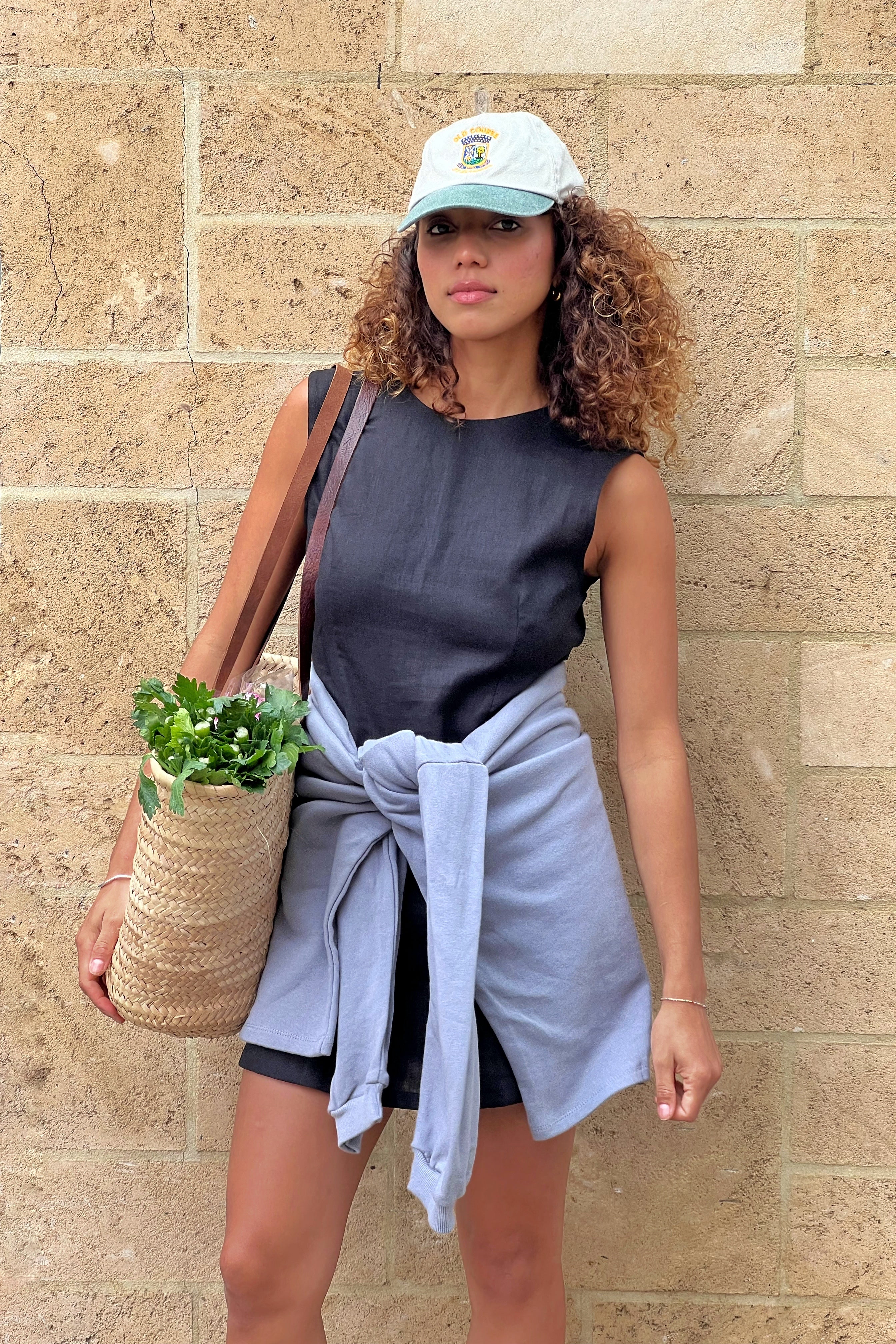 Classic Linen Shift Dress in Noir