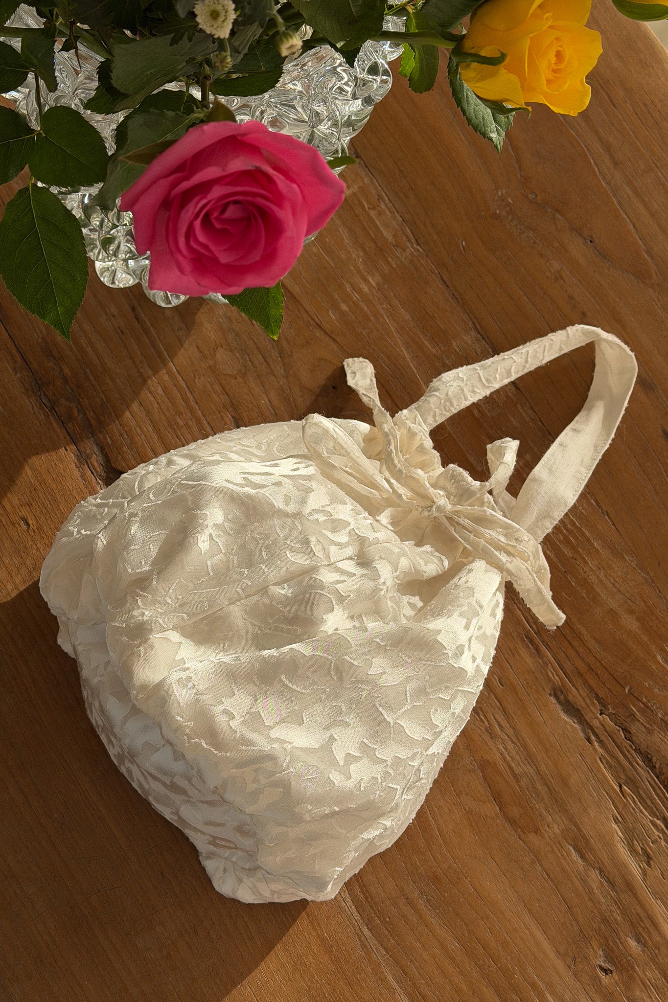 Primrose Pouch in Pearl