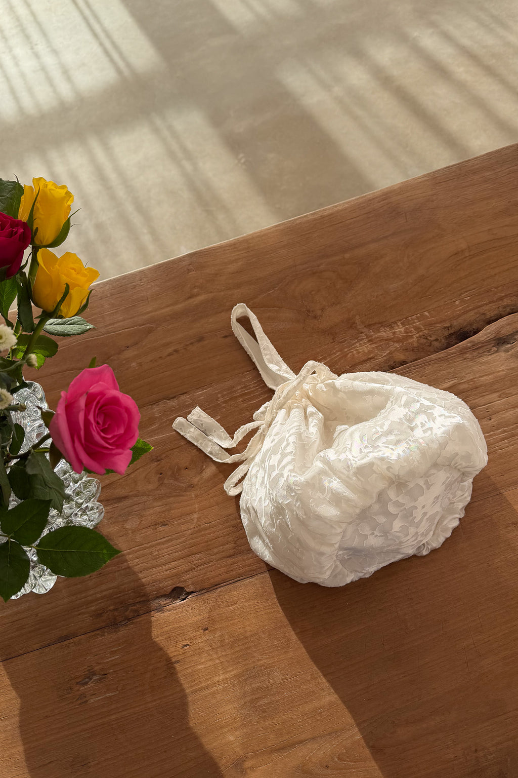 Primrose Pouch in Pearl