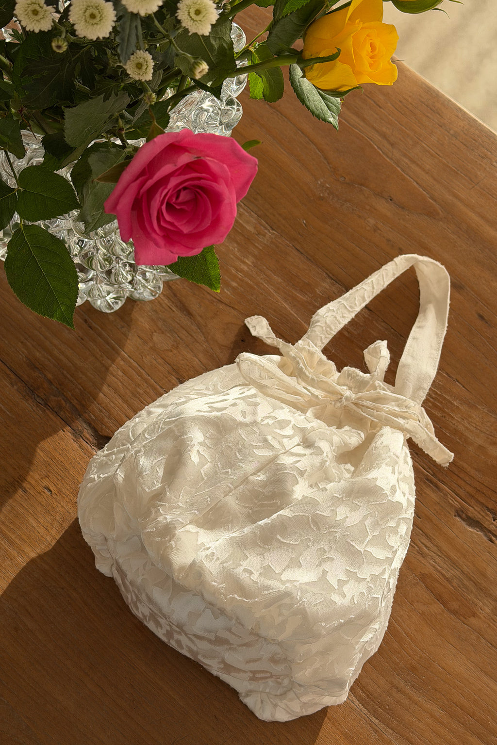 Primrose Pouch in Pearl