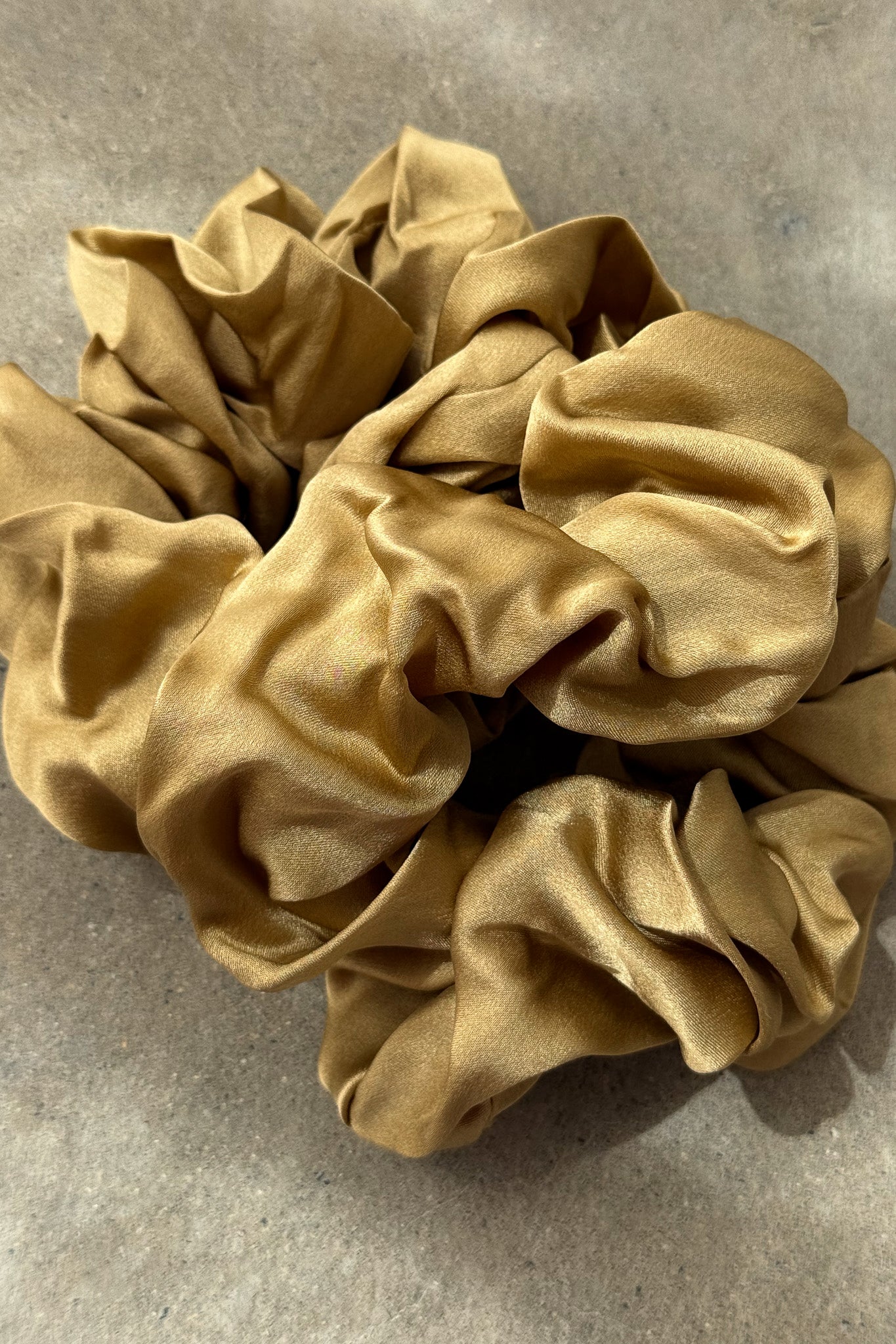 Cream Puff Silk Scrunchie in Palm