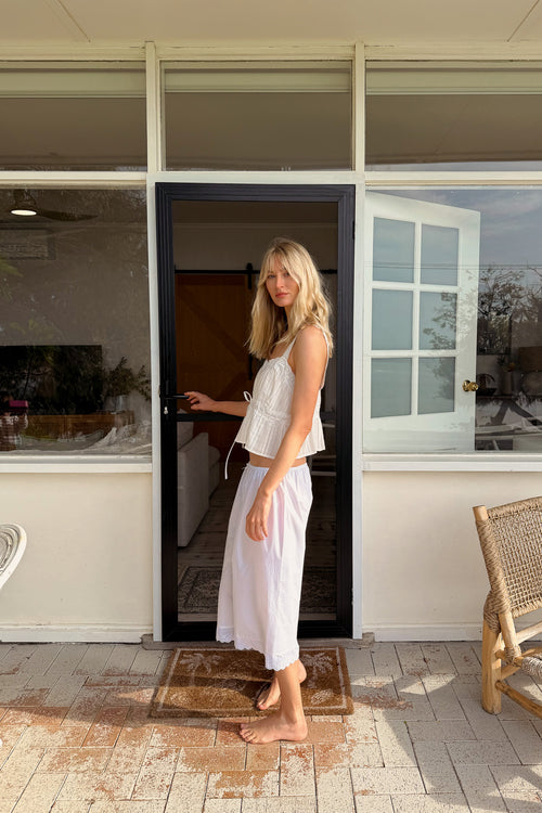 Antique Capri in Ivory