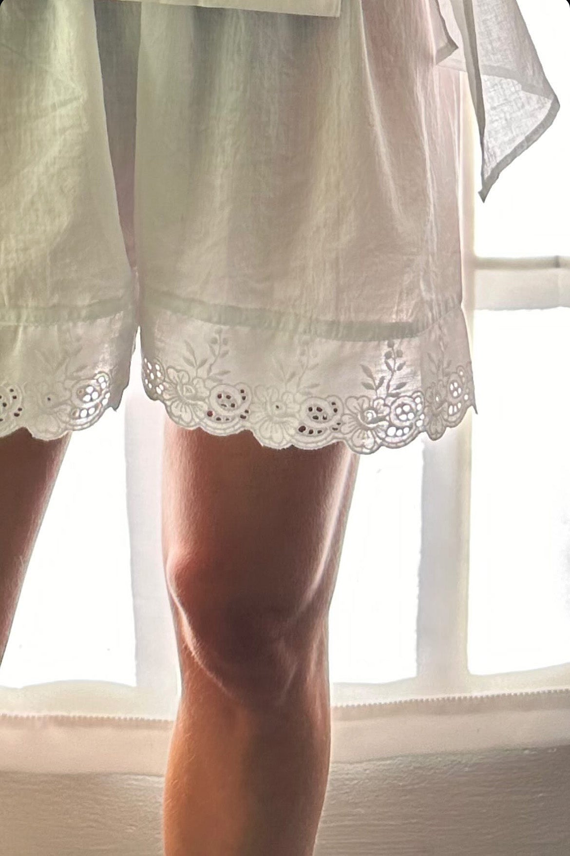 Antique Short in Ivory