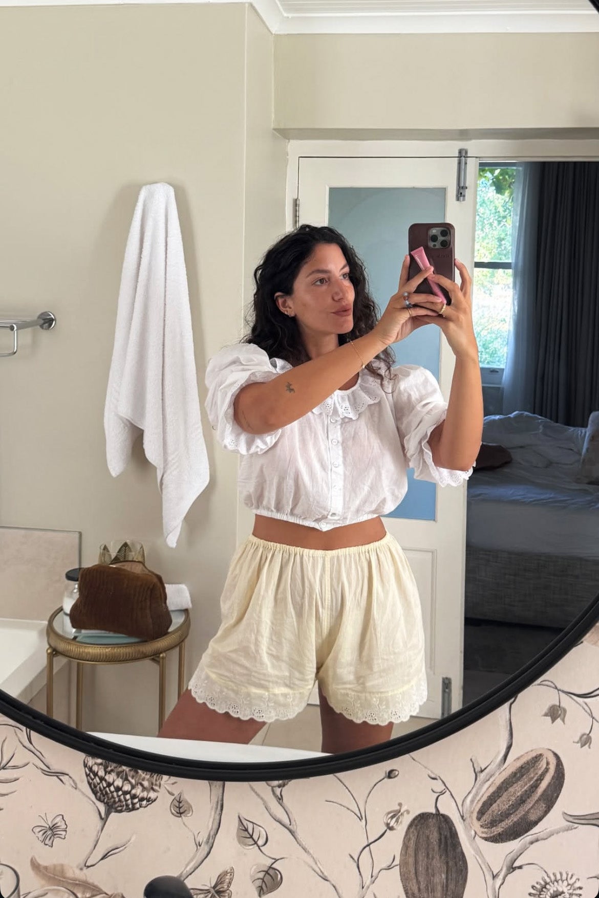 Antique Short in Butter