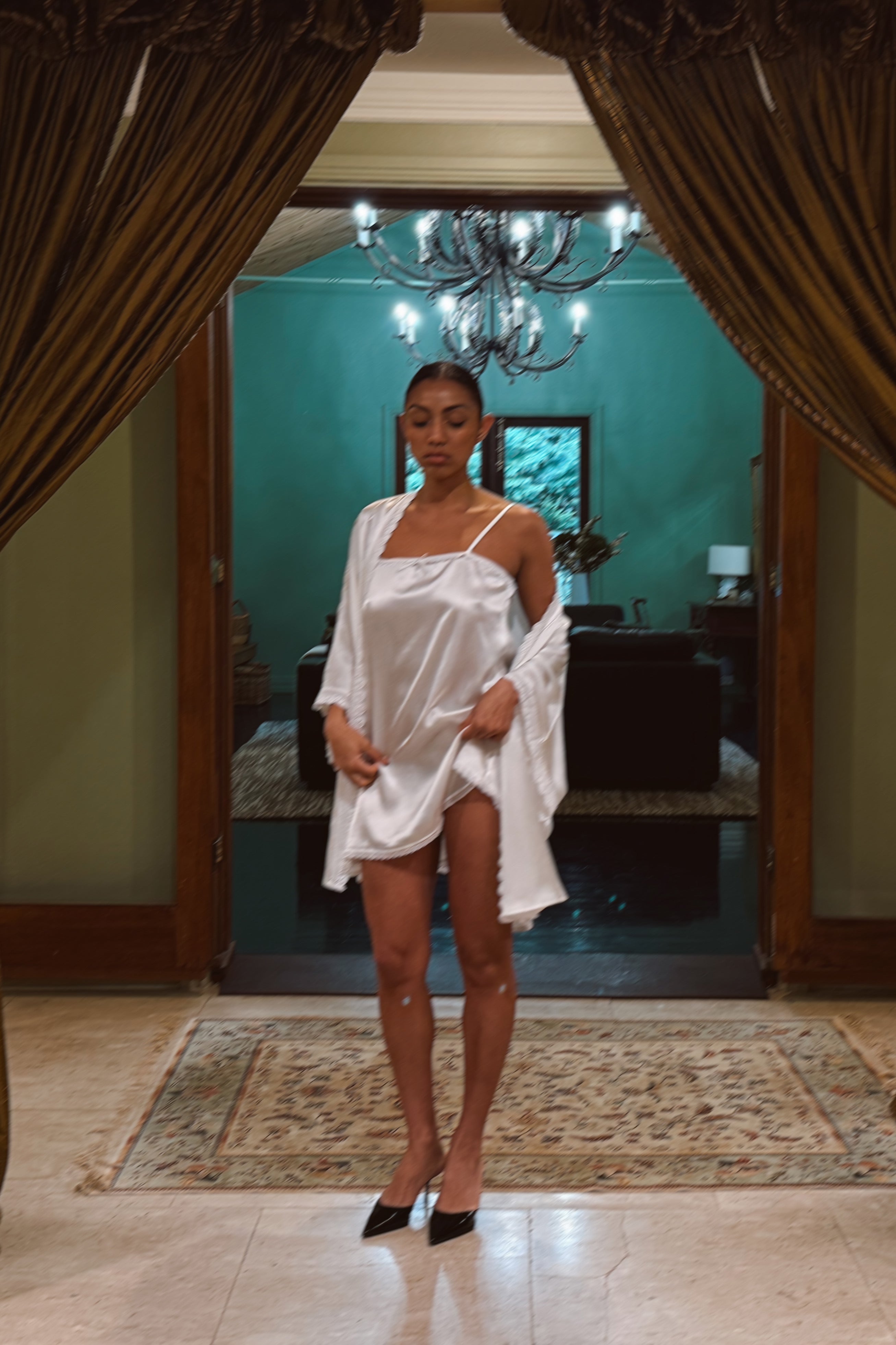 Magnolia Robe in Ivory
