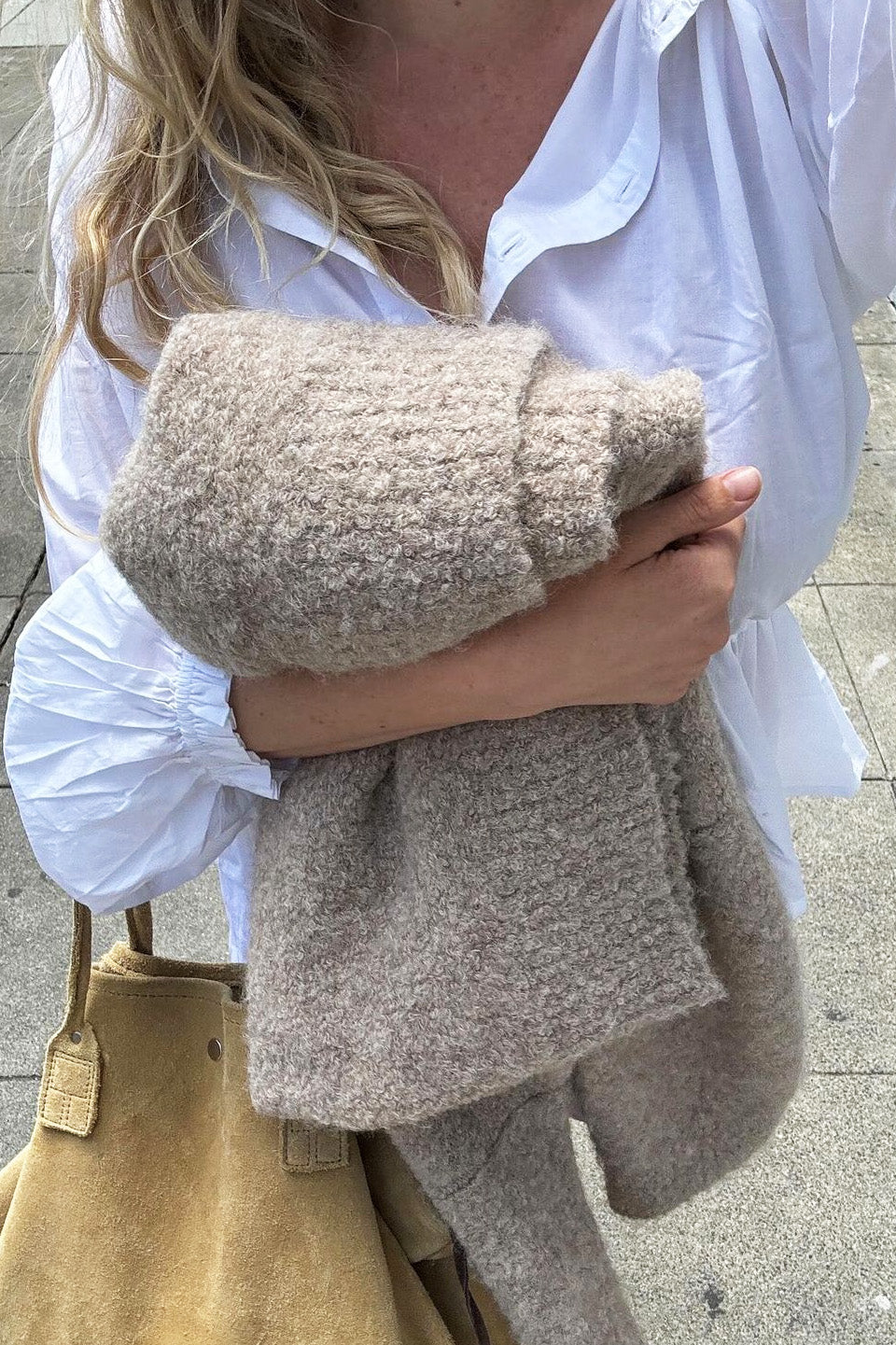 Bella blouse in Ivory